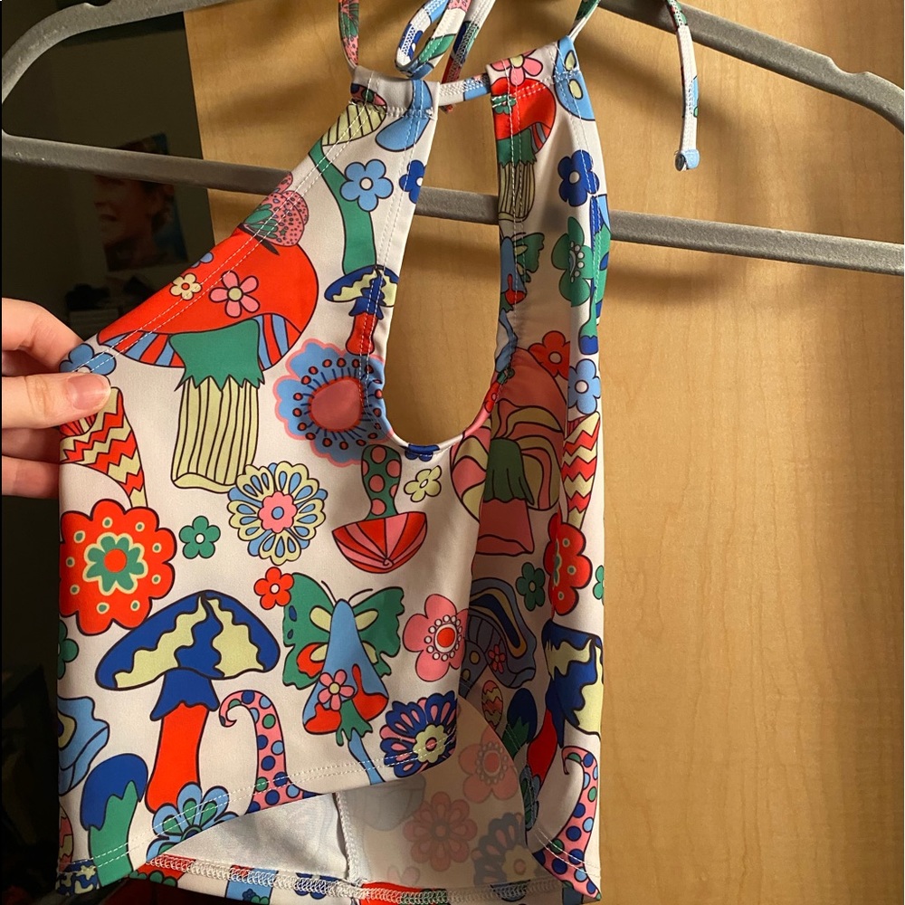 trippy mushroom print halter crop top w/ key hole